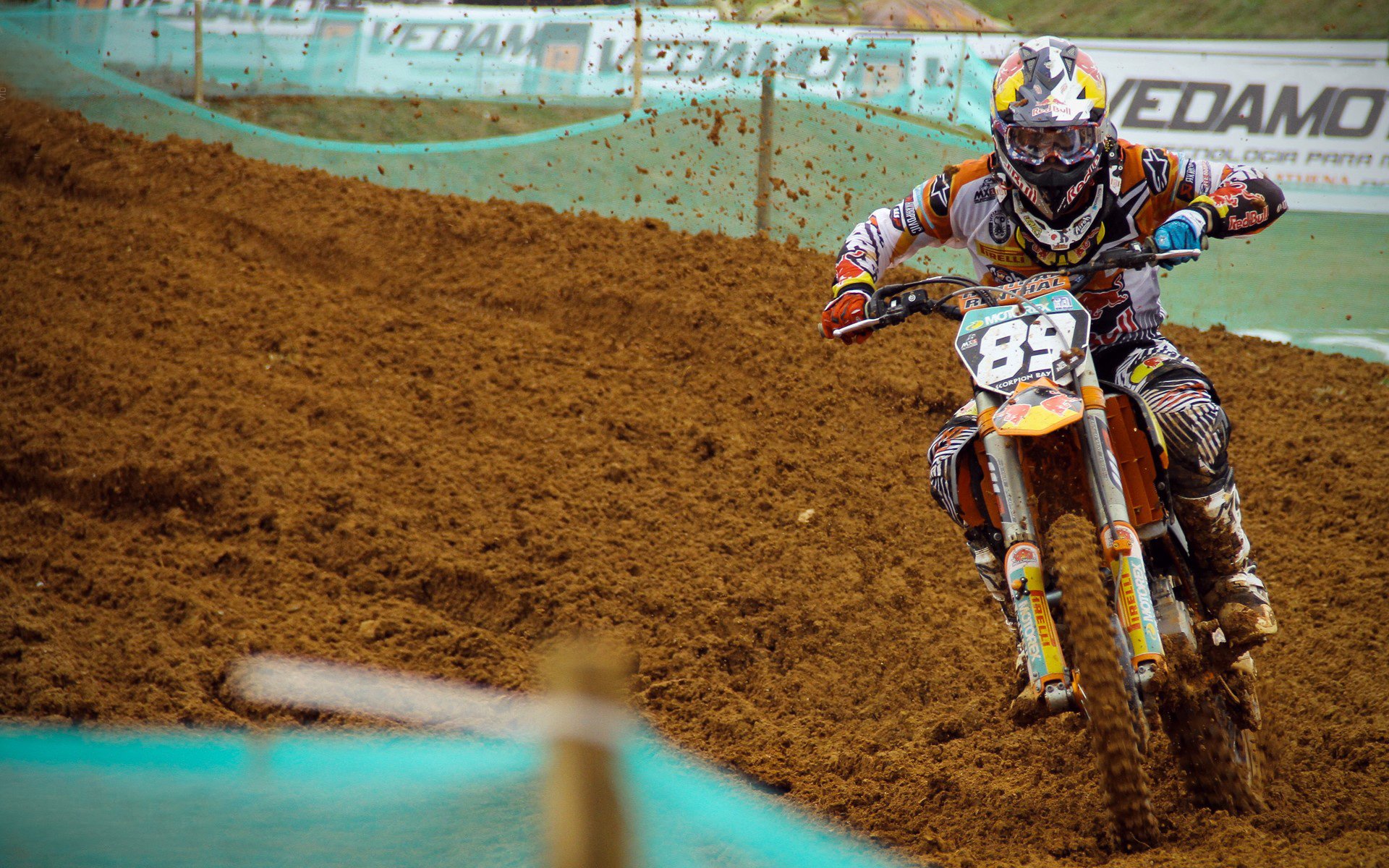 “萨尔·巴赫的领袖魅力,南非羚羊队乘风破浪”